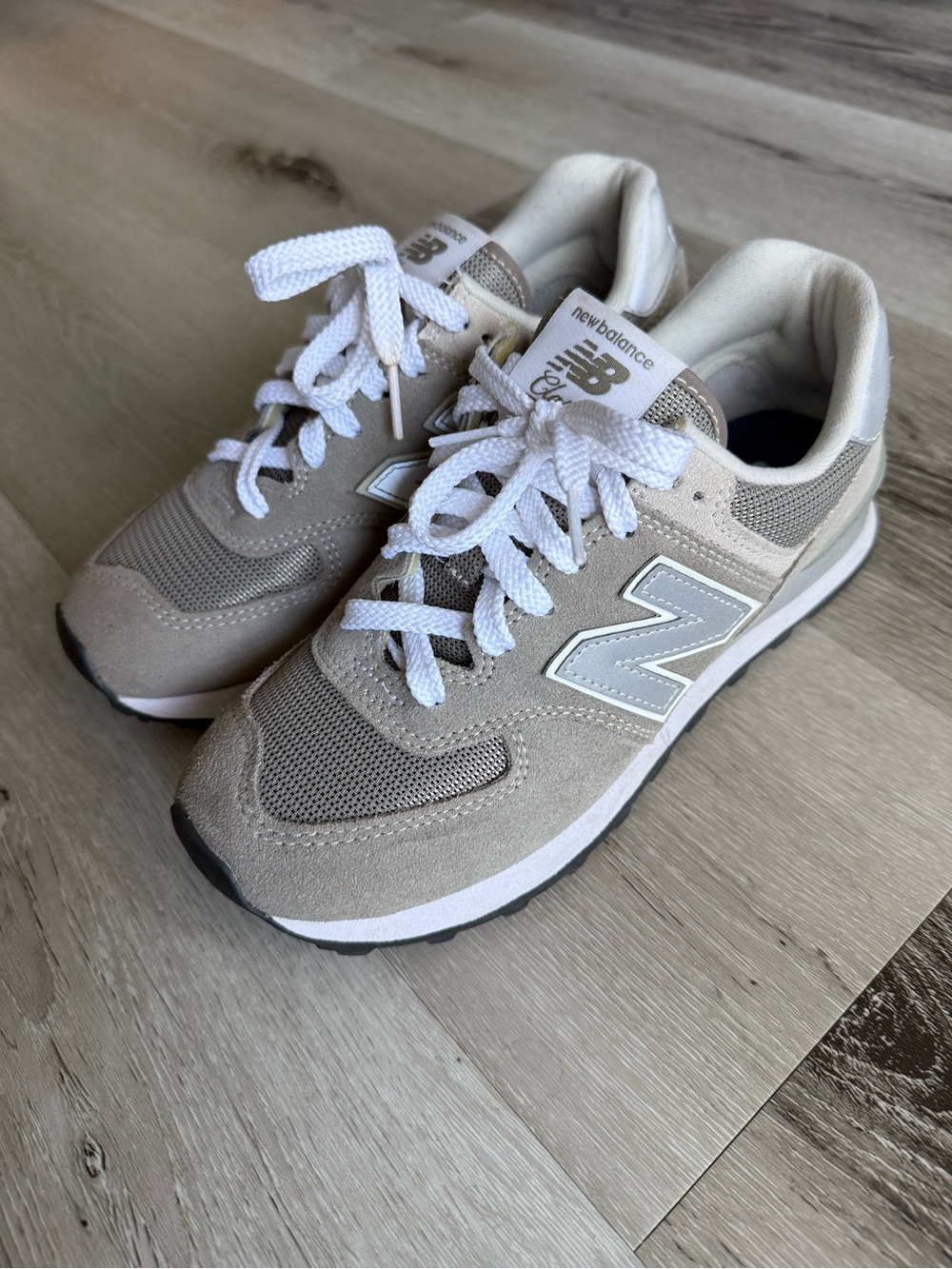 New Balance Classic 574 Core Grey Suede Leather Sneakers, Size 7.5